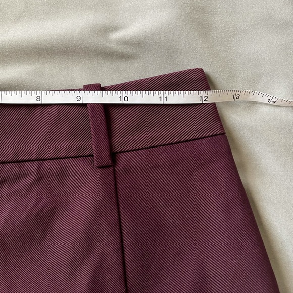 EXPRESS maroon mini skirt - 00 - form fitting - Picture 6 of 6